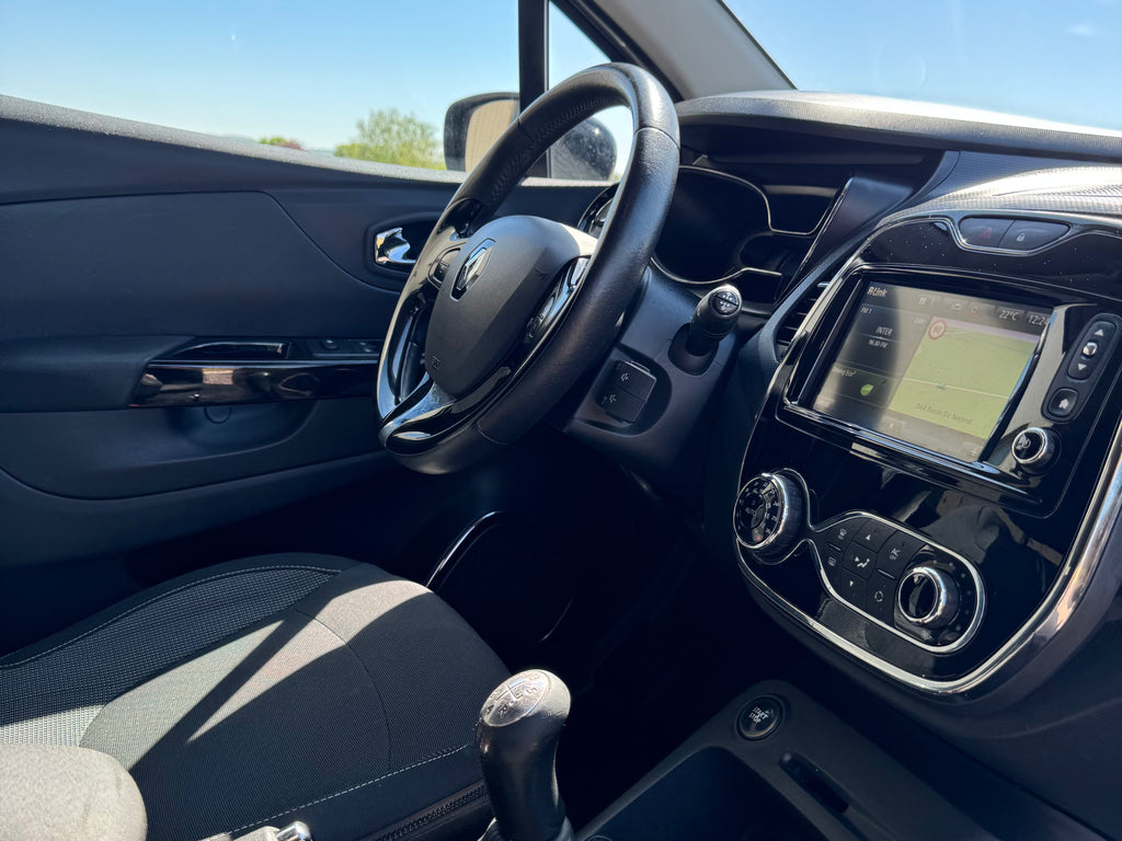 Renault Captur grise 1.5 dCi Energy Intense 4x4