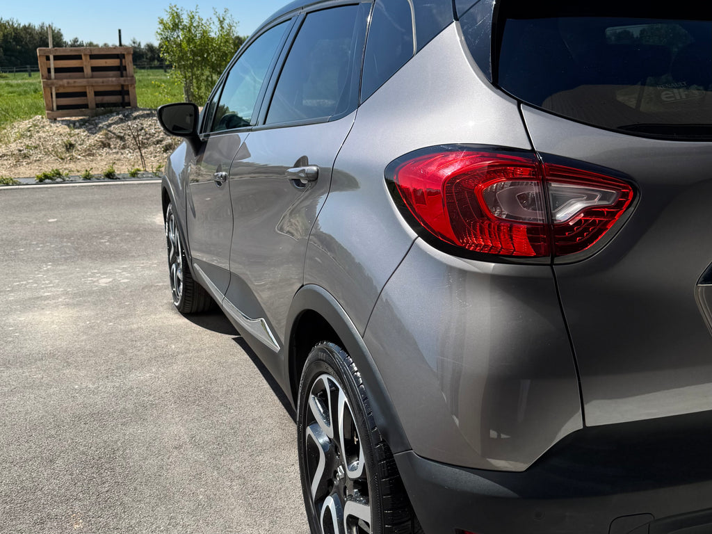 Renault Captur grise 1.5 dCi Energy Intense 4x4