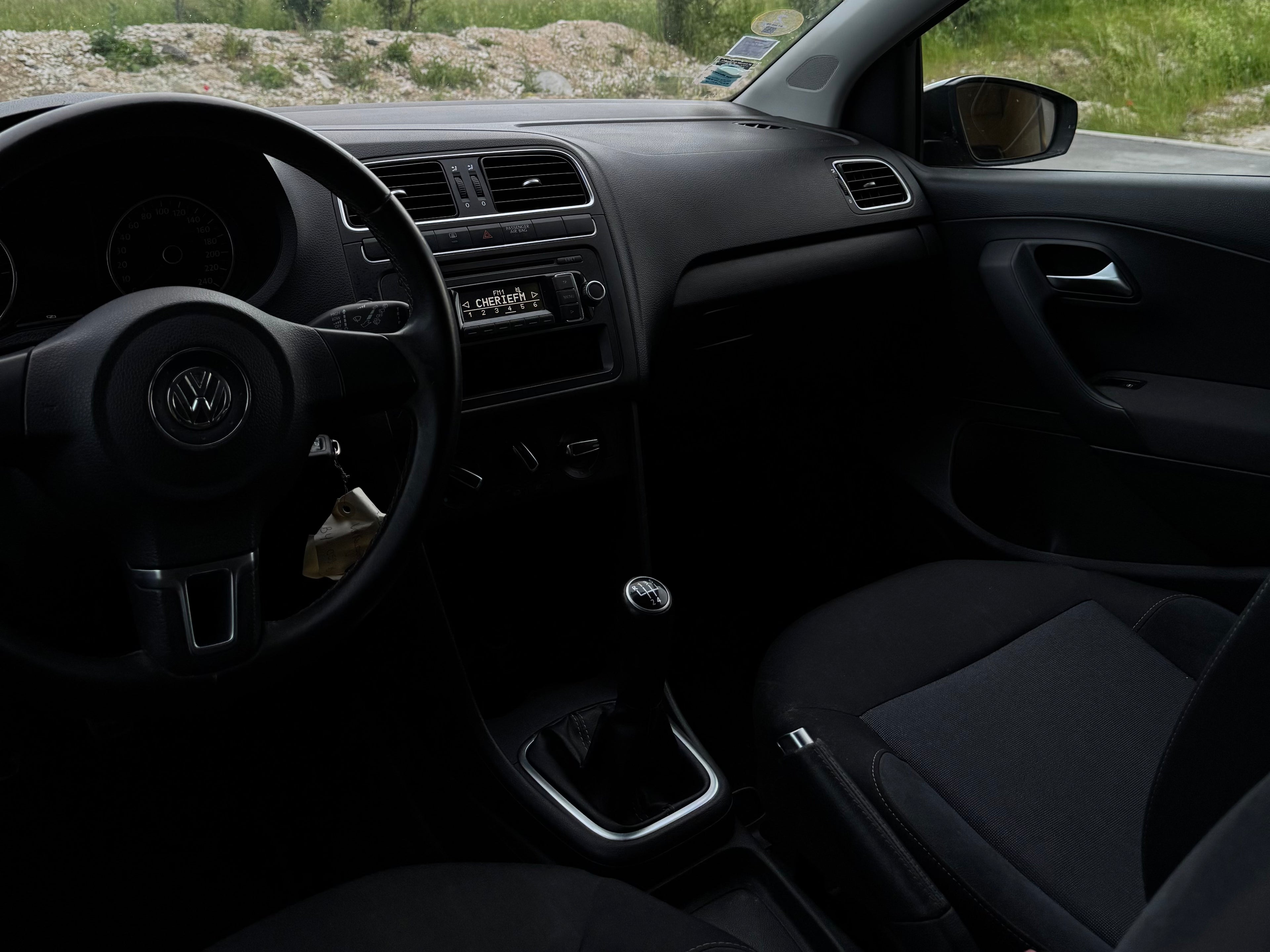 VOLKSWAGEN POLO 1.6 TDI 90ch STYLE