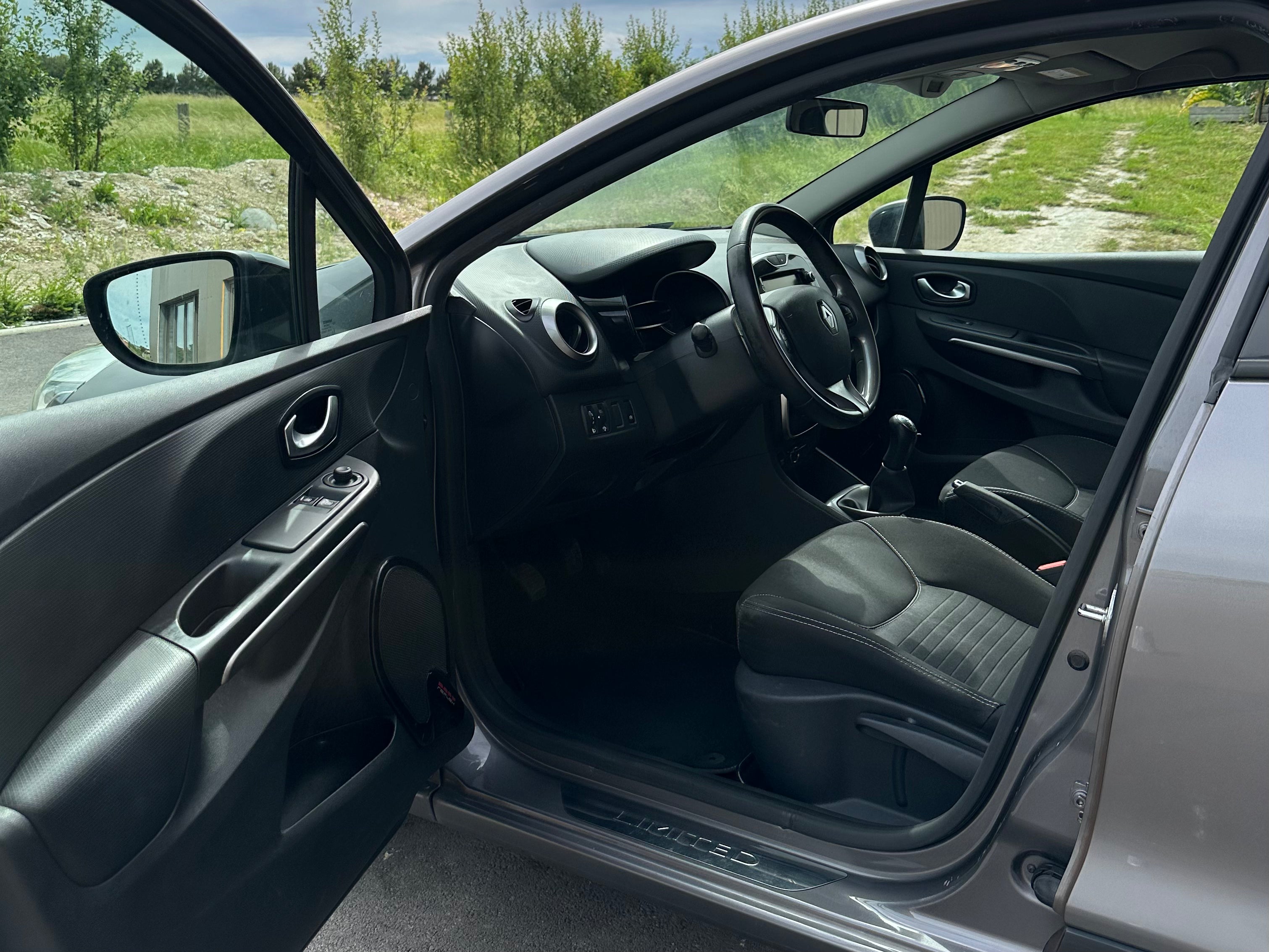 RENAULT CLIO IV CLIO 4 0.9  Limited