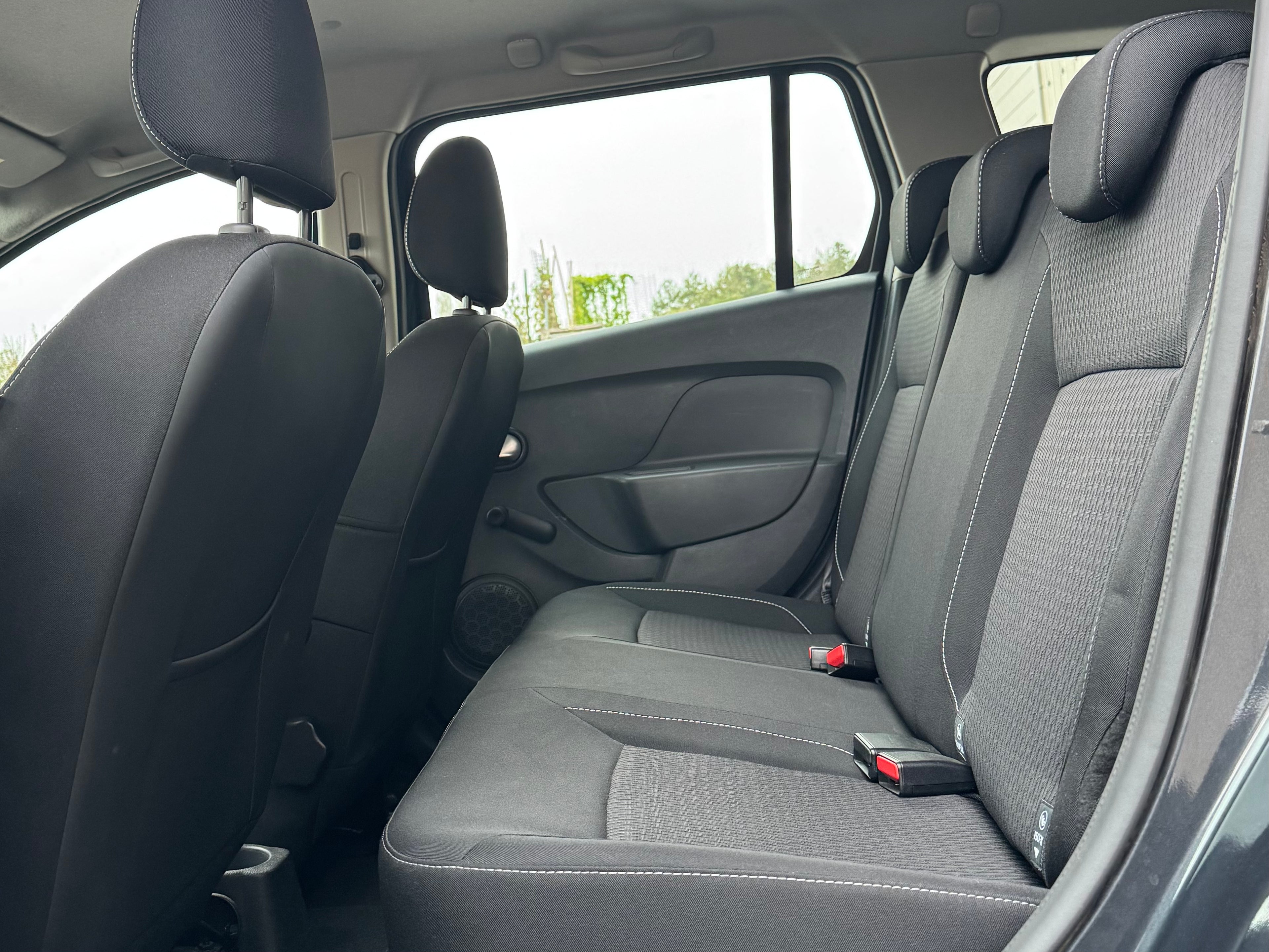 DACIA LOGAN MCV TCe 90 - BLACK LINE